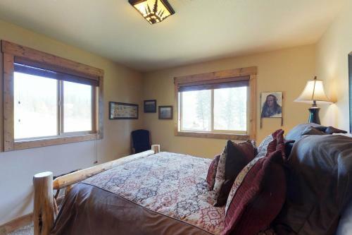 Camas Family Cabin