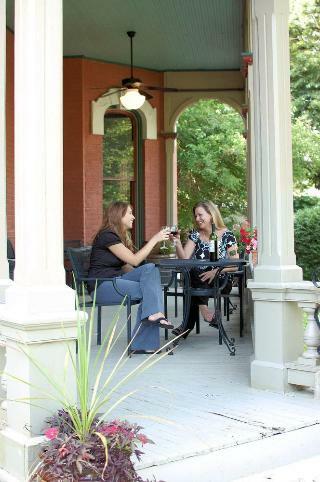 Bed & Breakfast Whiskey Mansion