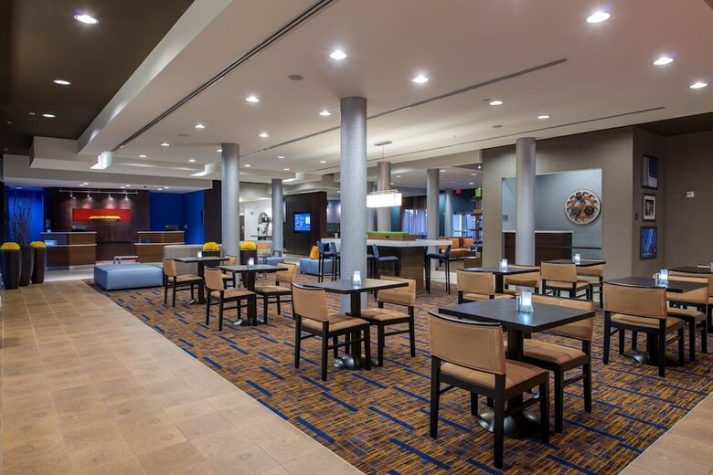 Hotel Courtyard By Marriott Columbus