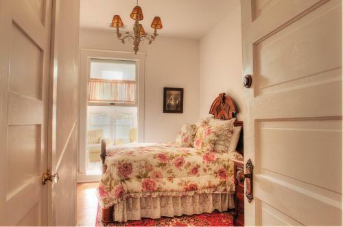 The Jackie O' House Bed And Breakfast
