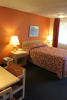 Motel Village Inn