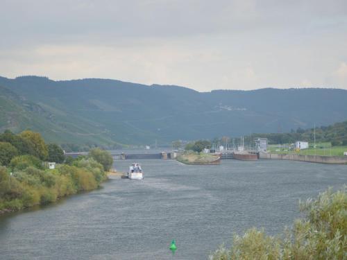 Comfortable Apartment In Rachtigeifel Near Lake