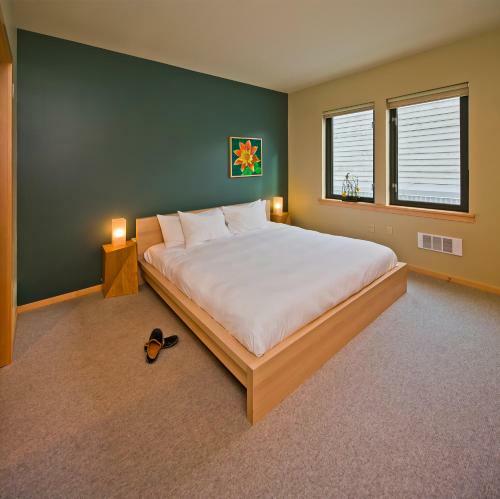 Hotel Island Inn At 123 West