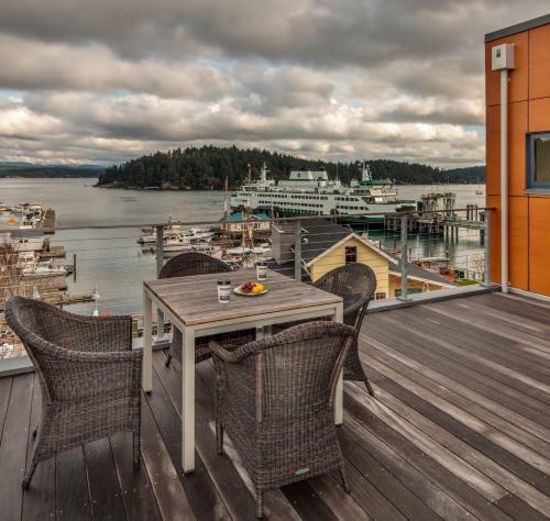 Hotel Island Inn At 123 West