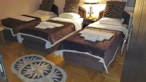 Hostal Akva Gold Guest House