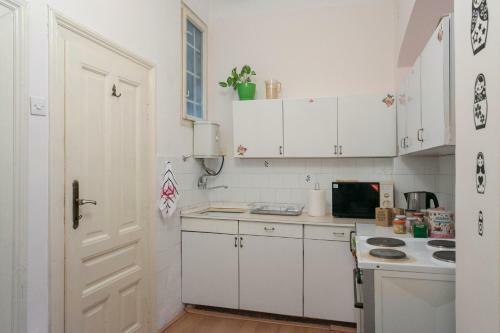 Main Square Apartment
