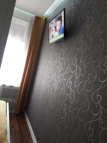 Hostal M&c - Modern Rooms