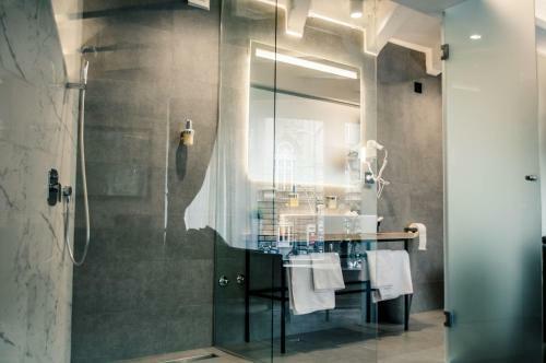 Hostal Nomad Luxury Suites