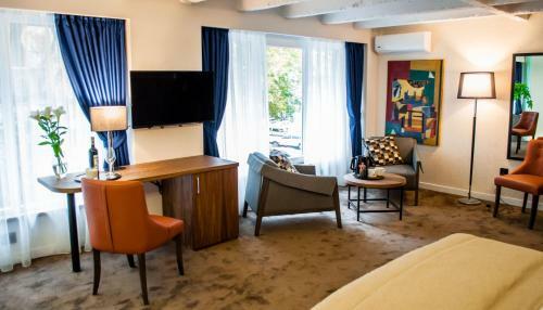 Hostal Nomad Luxury Suites
