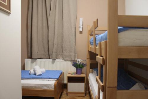 Hostal Wake Up Apartments And Rooms