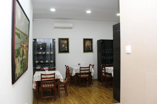 Hostal Wake Up Apartments And Rooms