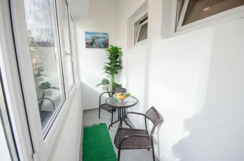 Bianco Apartment