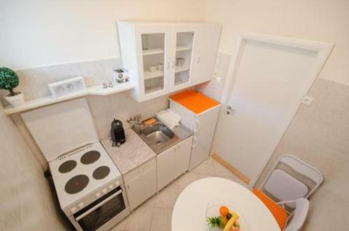 Bianco Apartment