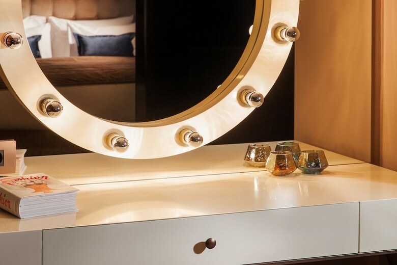 Saint Ten Hotel