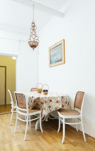 Hostel Jellostone