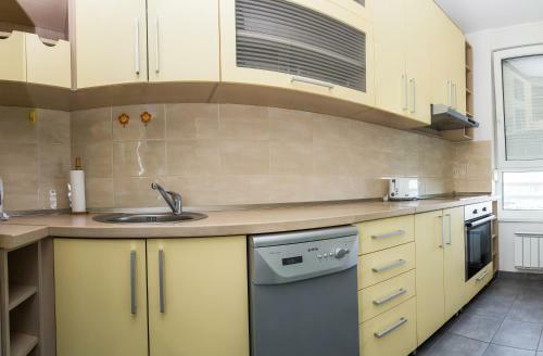 Twin Belville Apartments