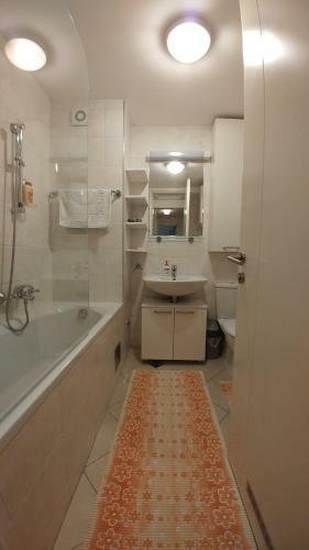 Twin Belville Apartments