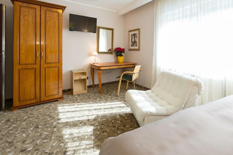 Hotel Sterling Garni