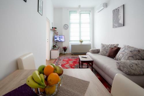 Milosh Apartment