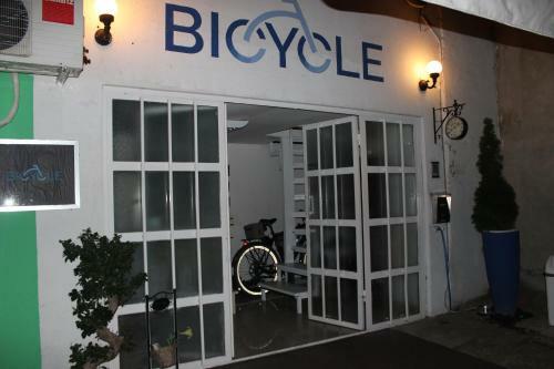 Bicycle Belgrade Hostel