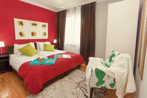 Designer Apartment Wow!