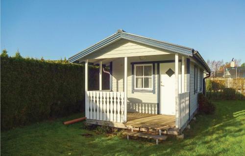 Three-bedroom Holiday Home In Beddingestrand
