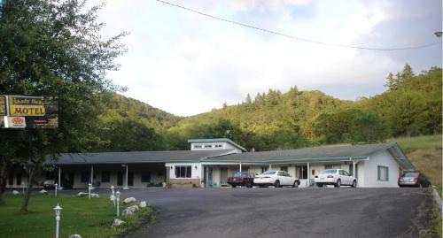 Shady Oaks Motel