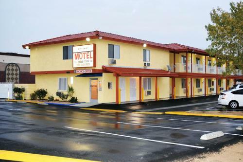 Mojave Village Motel