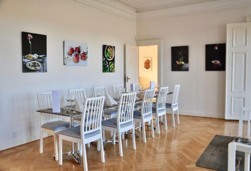 Hostal Tastecelebration Residence