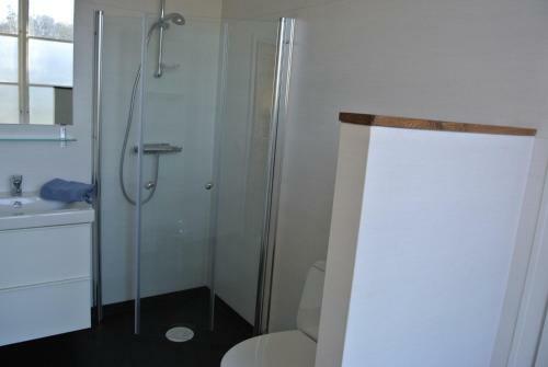 Lidhem B&B And Holiday Apartments