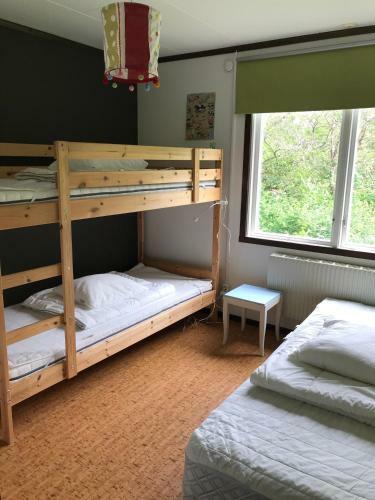 Lidhem B&B And Holiday Apartments