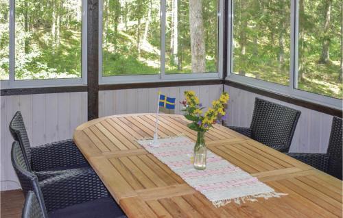 Three-bedroom Holiday Home In Hallaryd