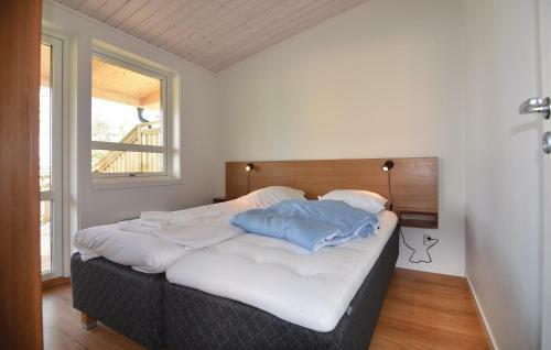 Holiday Home Dalslanged With Sea View II