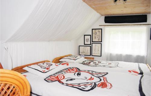 Two-bedroom Holiday Home In Lenhovda