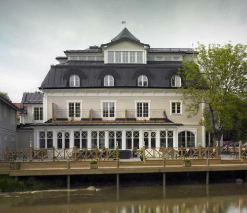 �tellet Hotell
