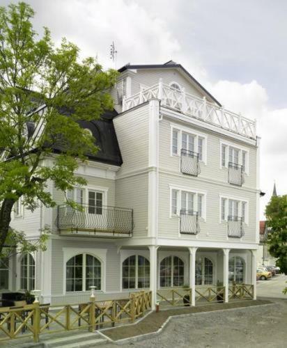 �tellet Hotell