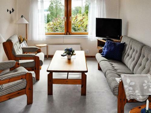 Three-bedroom Holiday Home In K�ge