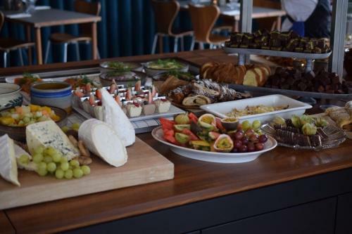 H�llsn�s Hotell & Konferens