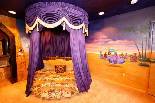 Hotel Black Swan Inn Luxurious Theme Rooms