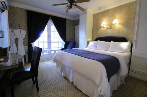 The Riverview Hotel