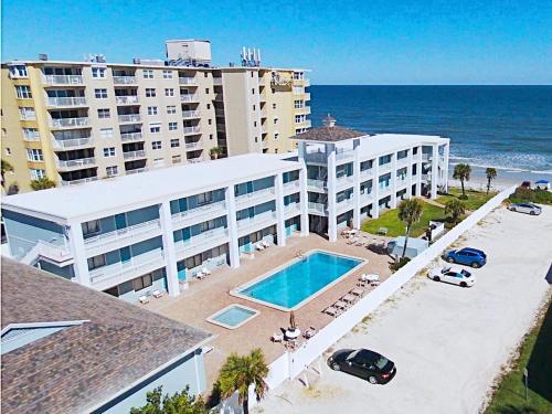 Hotel Coastal Waters Inn