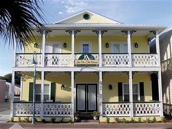 Bed & Breakfast Inn On The Avenue
