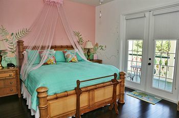 Bed & Breakfast Inn On The Avenue