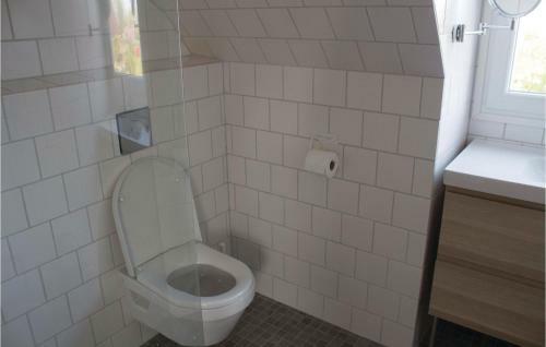 Three-bedroom Holiday Home In Brantevik
