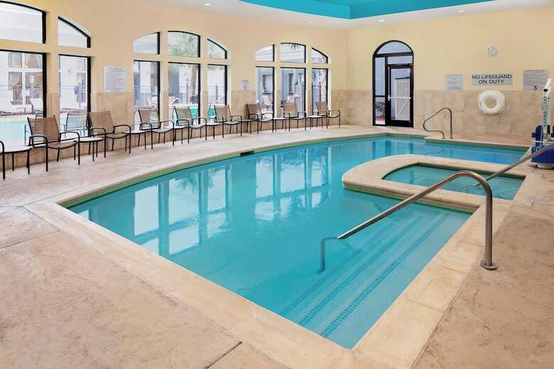 Hotel Courtyard Houma