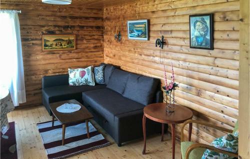 Two-bedroom Holiday Home In Hedekas