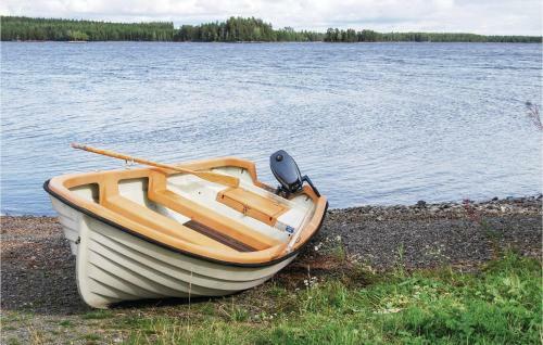Two-bedroom Holiday Home In Trangsviken