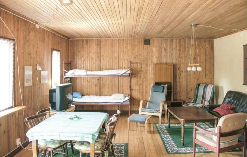 Two-bedroom Holiday Home In Torhamn