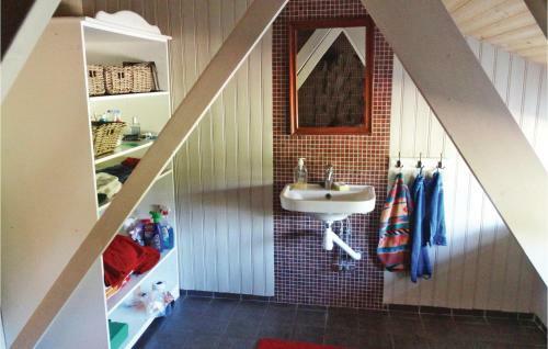 Seven-bedroom Accommodation In Enkoping