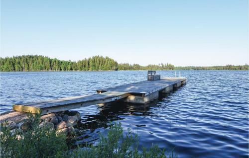 Three-bedroom Holiday Home In Borgstena